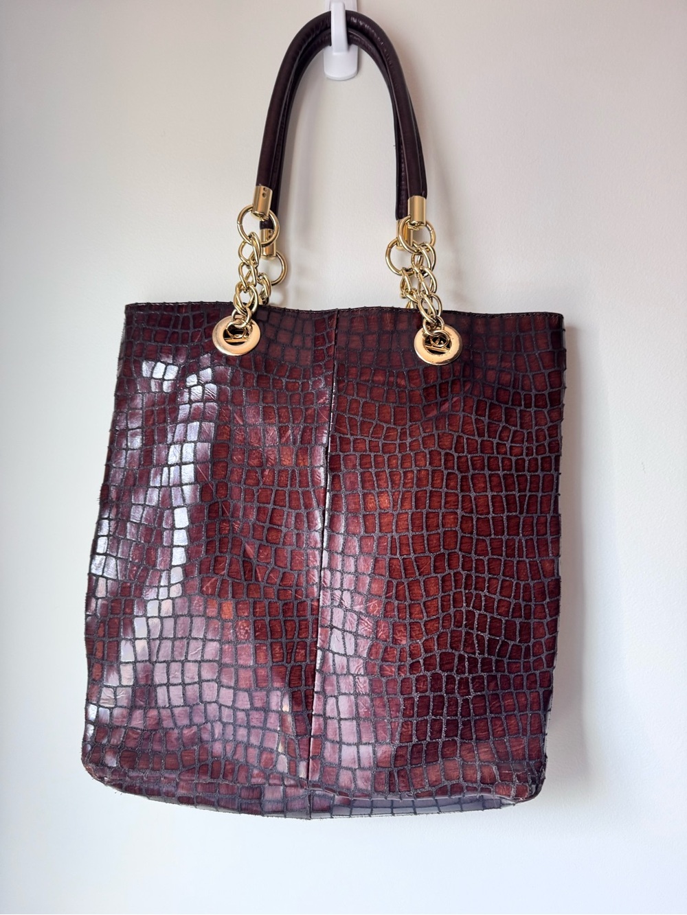 Cynthia Rowley Brown Genuine Leather Croc-Embossed Large Tote with Gold Hardware - Picture 10 of 16